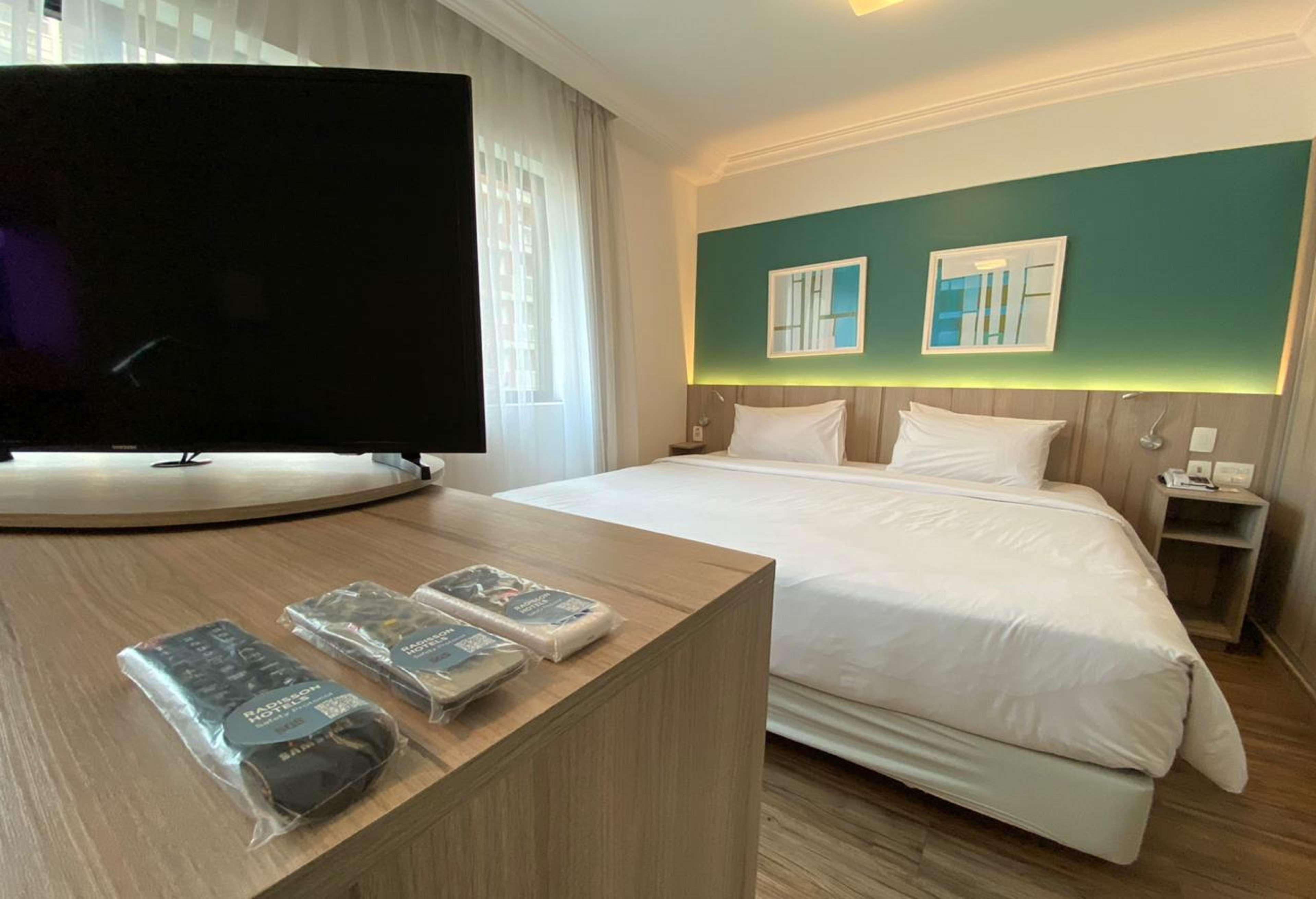 מלון סאו פאולו Radisson Oscar Freire מראה חיצוני תמונה A room at the hotel