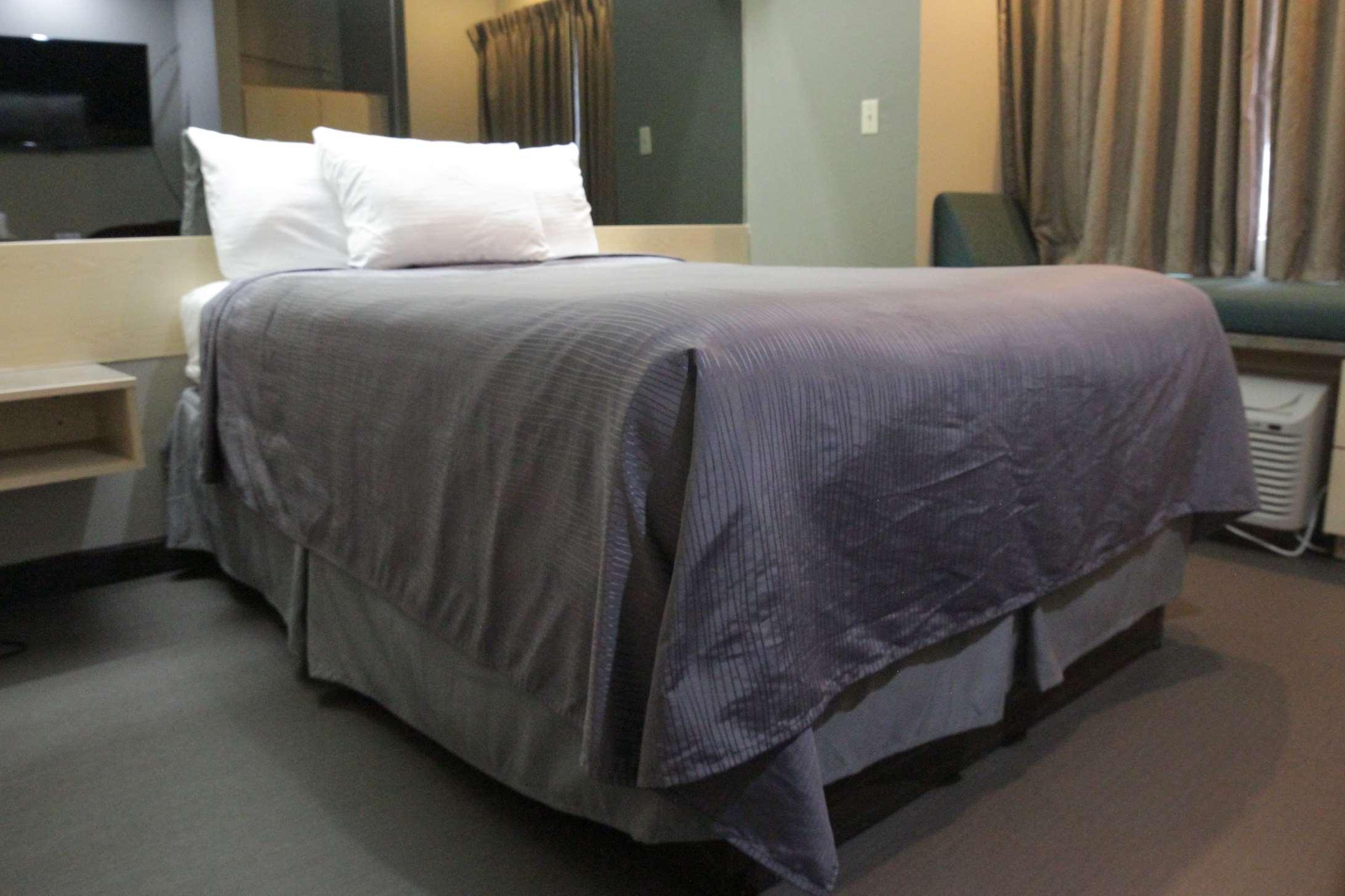 מלון סאו פאולו Radisson Oscar Freire מראה חיצוני תמונה A bed with a bed skirt