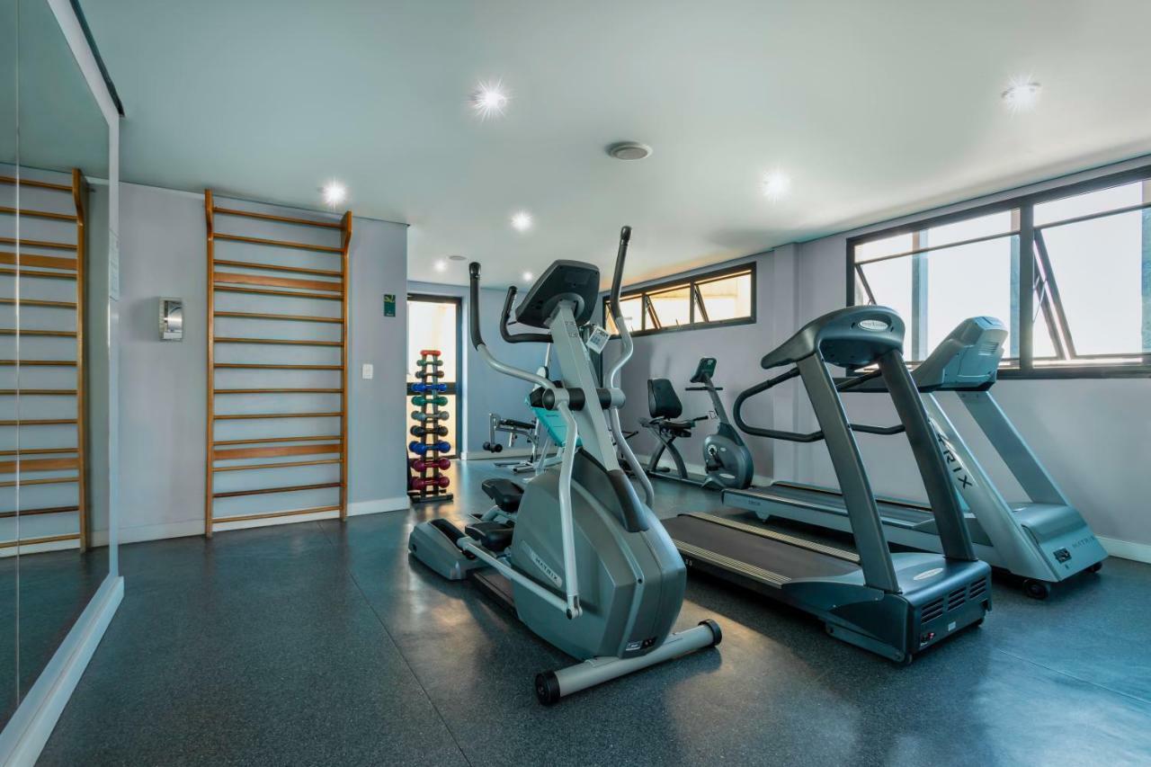 מלון סאו פאולו Radisson Oscar Freire מראה חיצוני תמונה The gym at the hotel